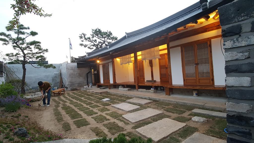 Ohnewwall Guesthouse Jeonju Eksteriør bilde