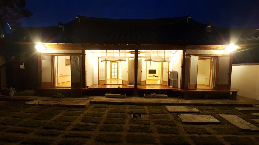 Ohnewwall Guesthouse Jeonju Eksteriør bilde